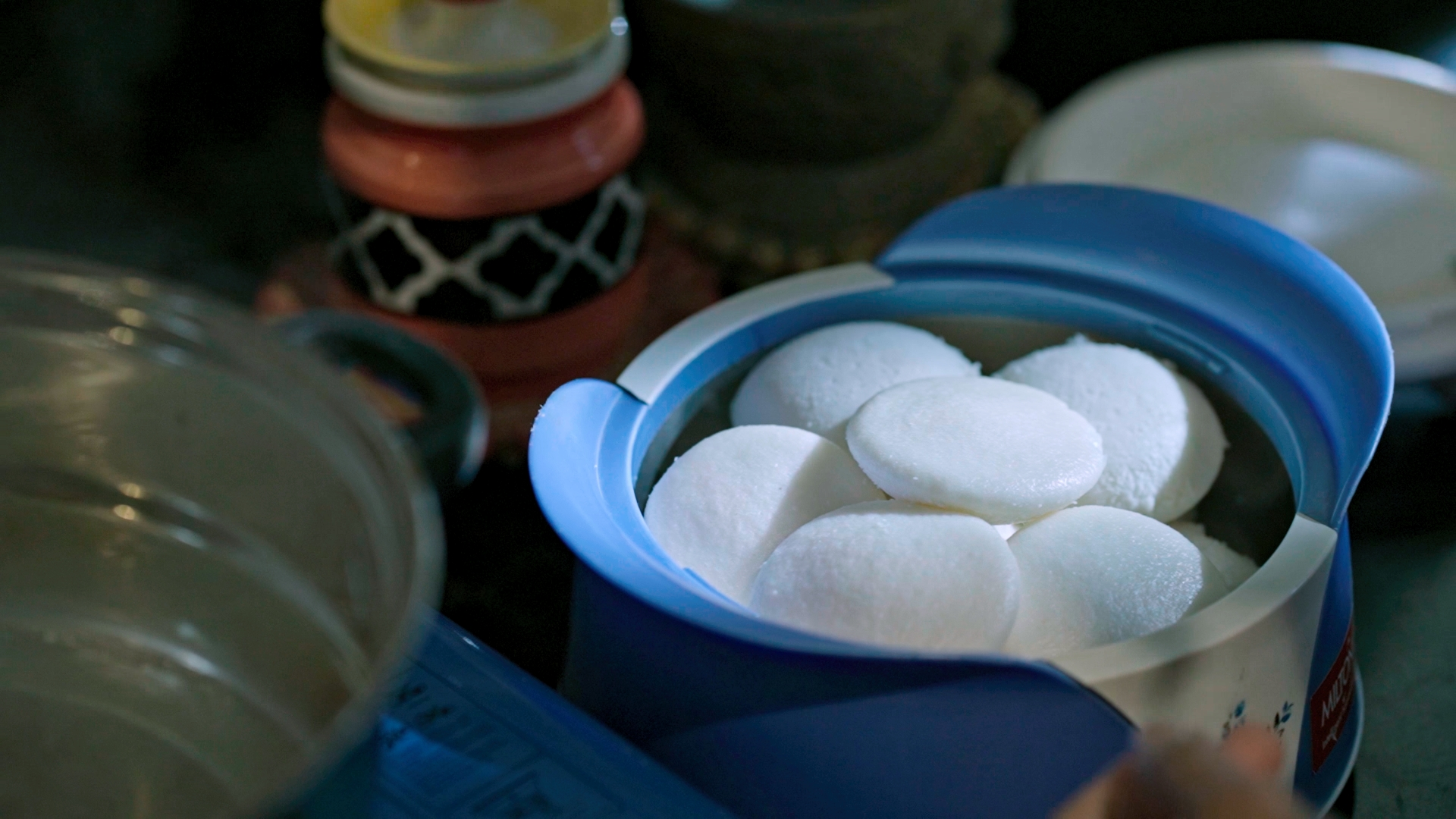 Freshly Served Idlies