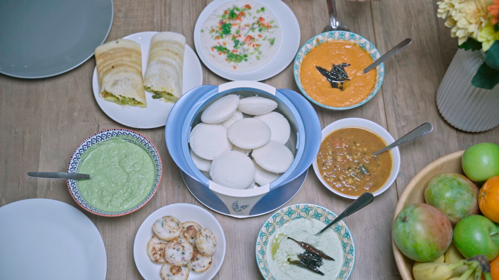 Steaming Soft Idlies